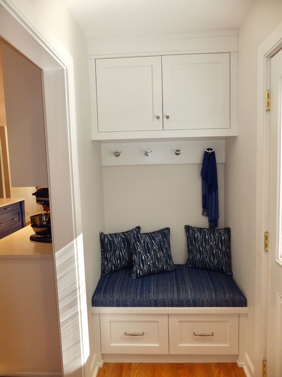 Custom Drop Zone Built Into Niche, Space Saver