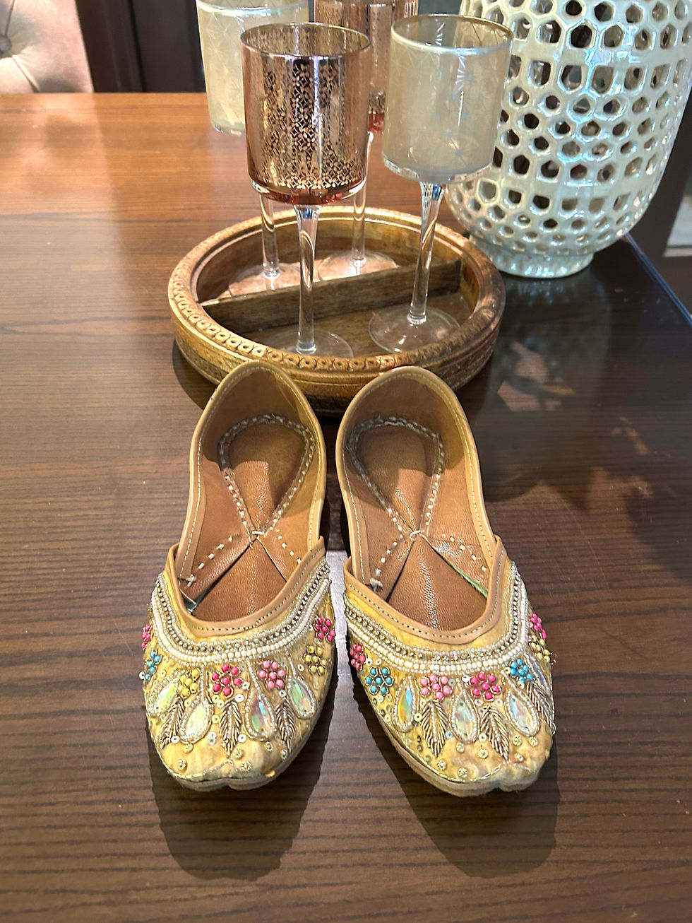 Thumbnail: Double Cushioned Jutti- gold multi colour 