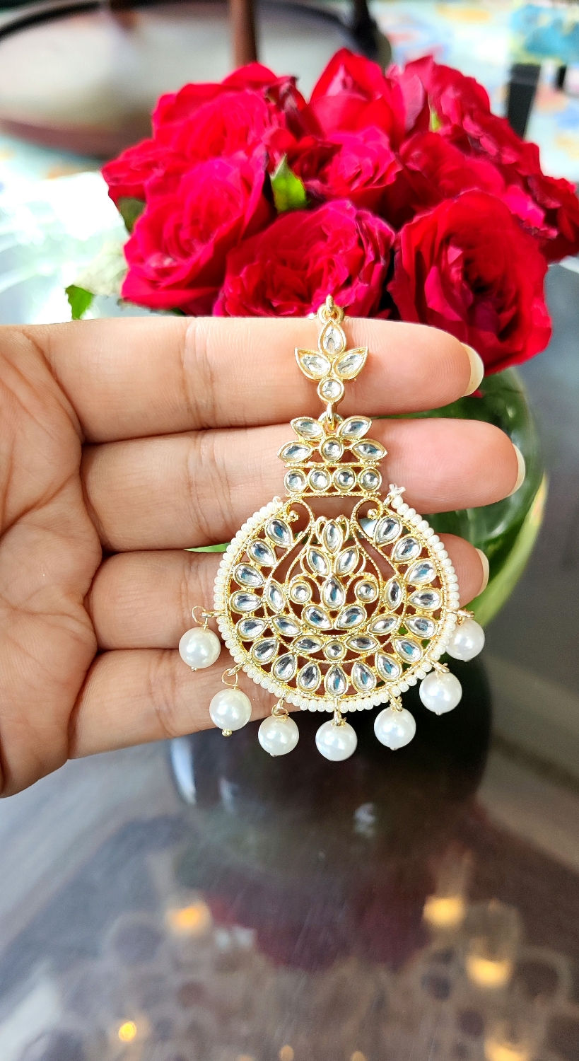 kundan maang tikka - Gold with pearl drops