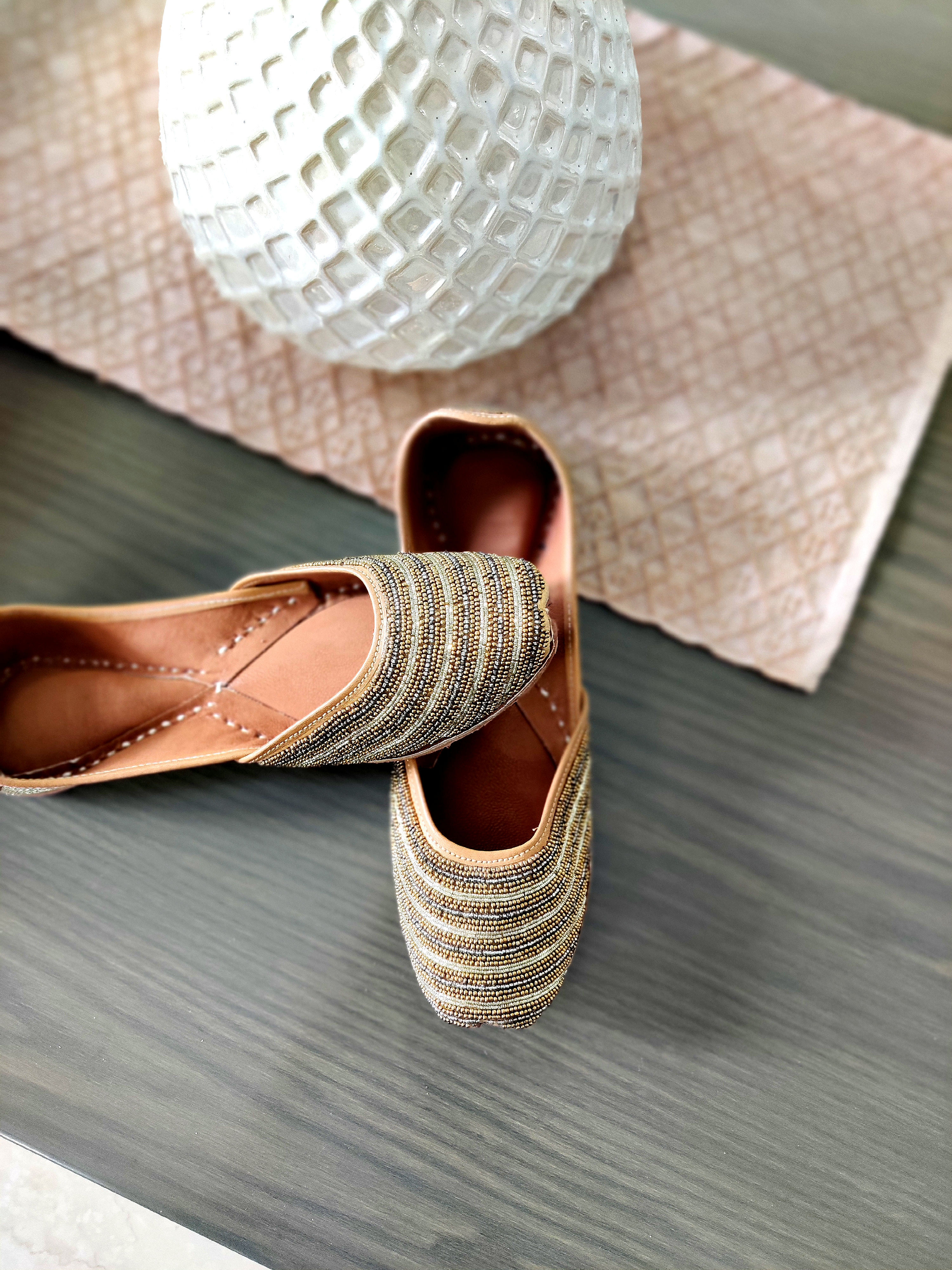 Golden Glow Double Cushioned Jutti