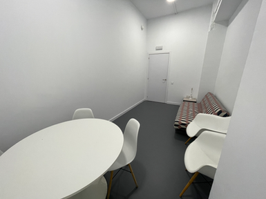 Espais Lloguer Kabuts
Espacios Alquiler Kabuts
Rodajes Fotos Ensayos