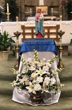 Mary Display - June 2022 Spaker Serie with Trapper Jack _edited.jpg