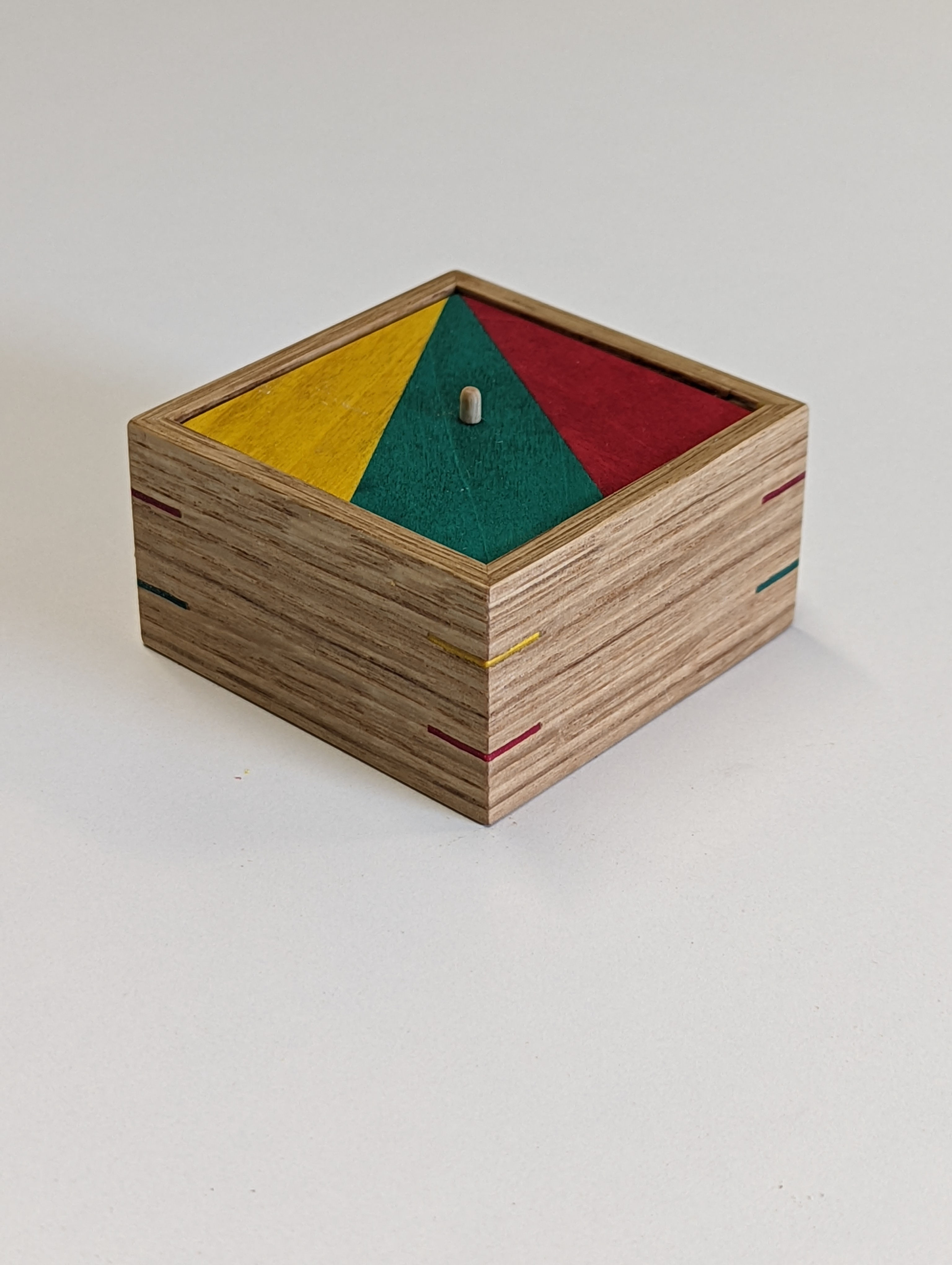 Oak and dyed poplar ring/trinket box 