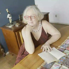 CIA. STRAVAGANZA COMPLETA 33 ANOS COM A ESTREIA DE “9 SAIAS”