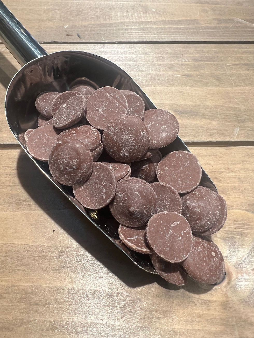 Montezuma Organic Milk Chocolate Buttons 37% £3.09/100g