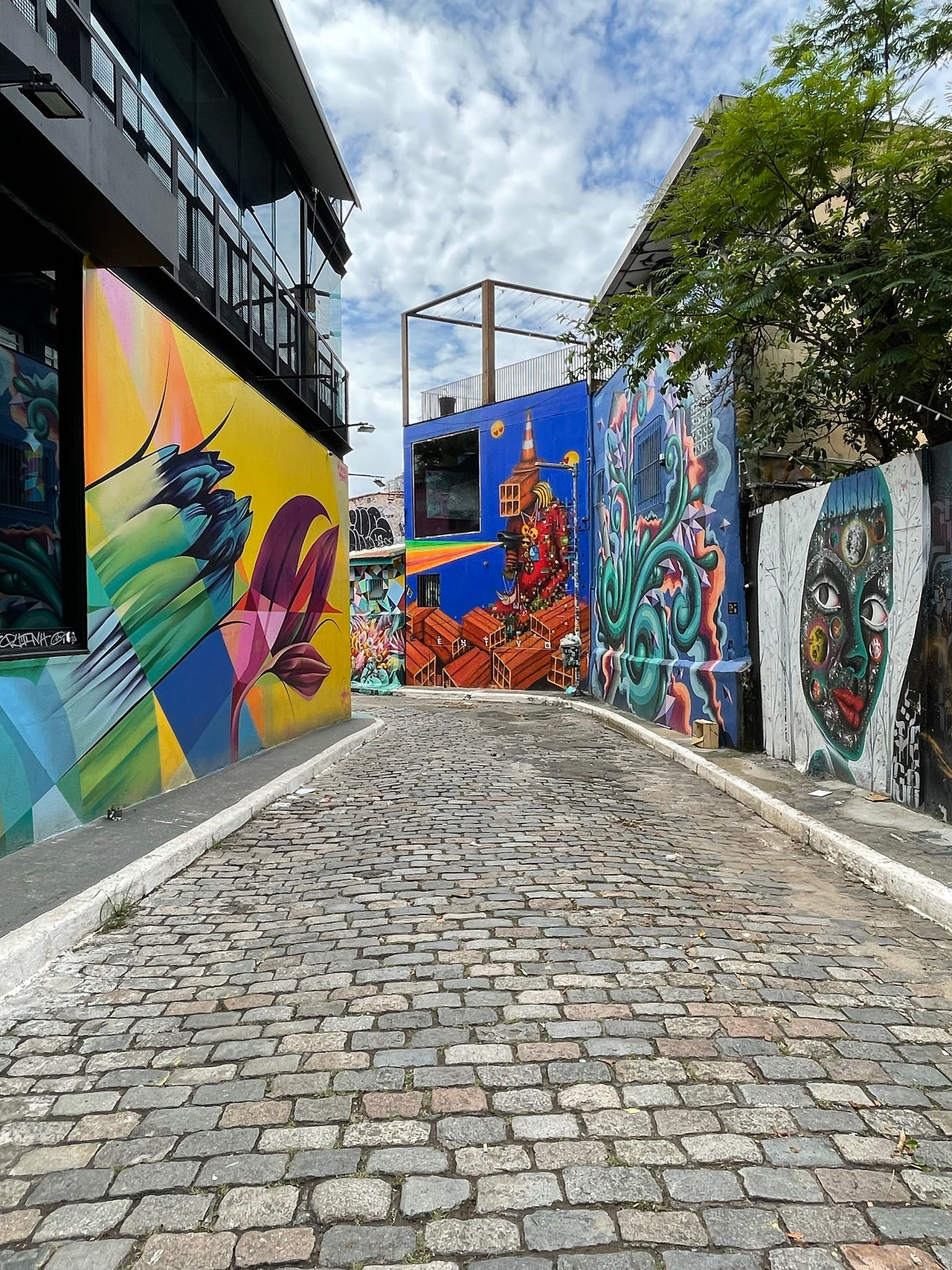 Beco do Batman (Batman's Alley) in São Paulo, Brazil