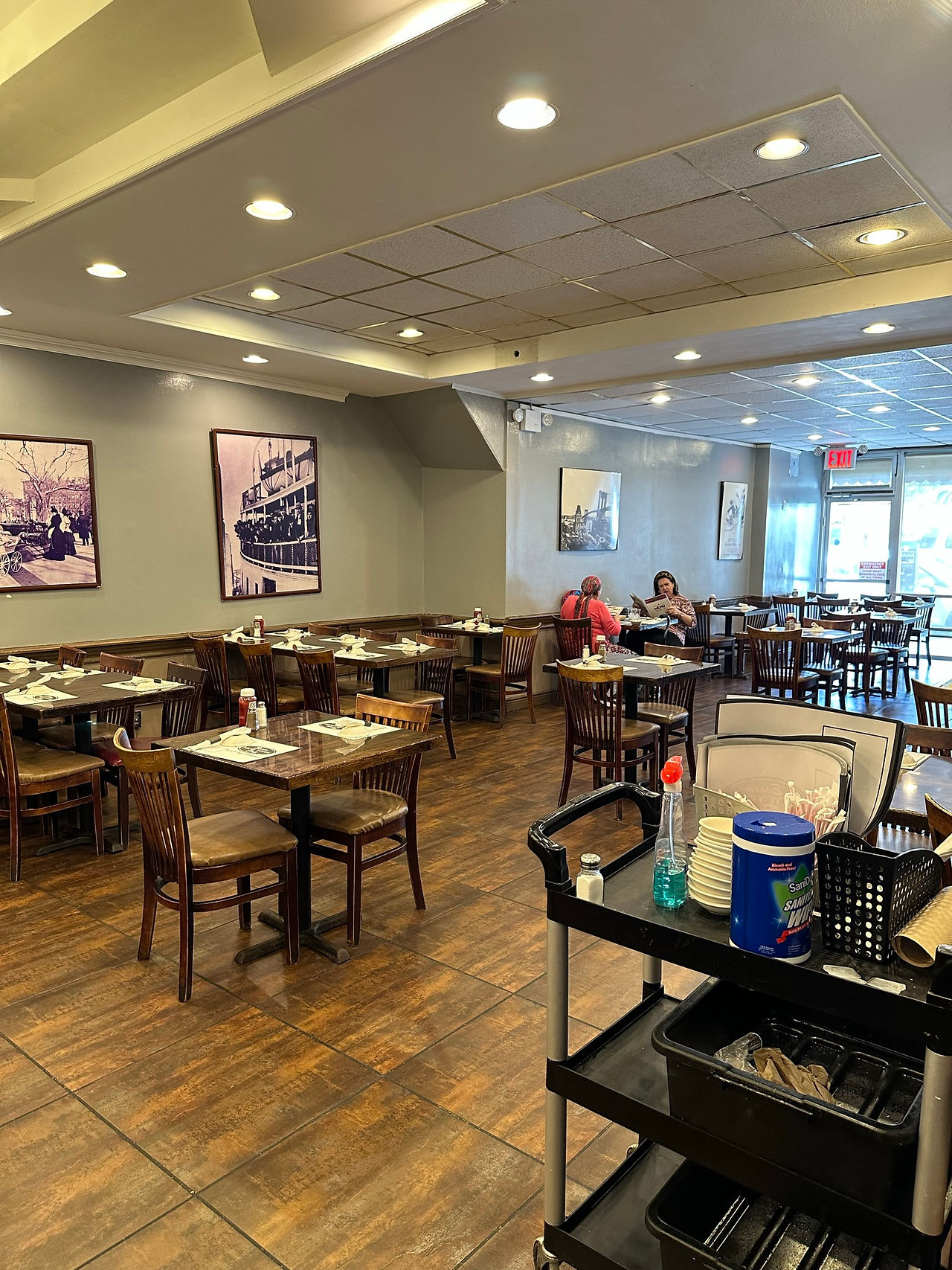 Essen NY Deli in Brooklyn, New York