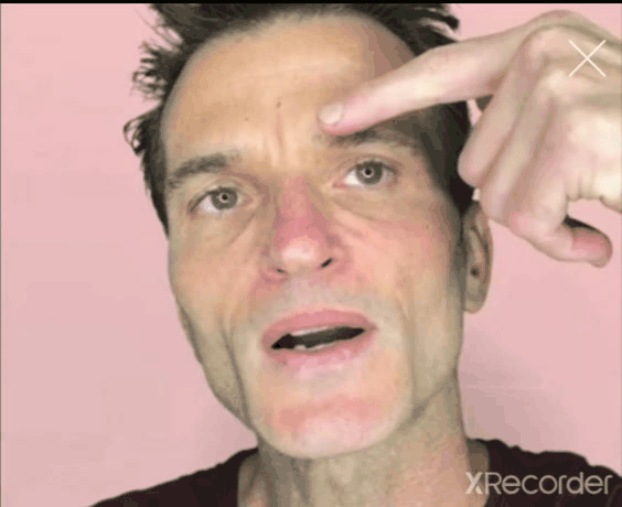 single brow.gif