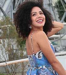 letícia caires