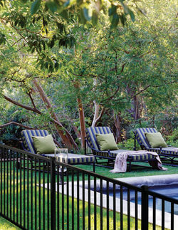 Vanguard Aluminum Fences Brochure.8-page-0