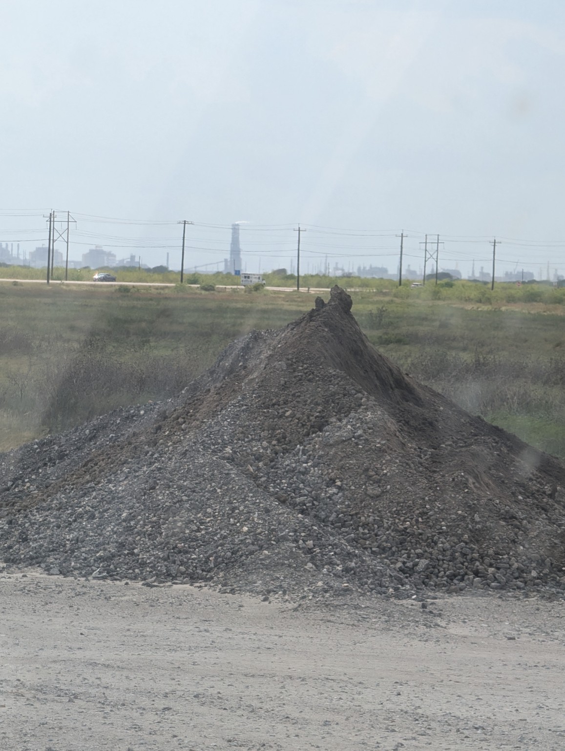 Crushed asphalt millings for driveway and access road delivery