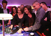 Soirée blind-test musical en apéritif avec l'animation de soirée blind-test à l'escale Atlantique à Nantes pour un séminaire d'entreprise par l'équipe d'animateurs d'Events Academy agence d'animations événementielles.