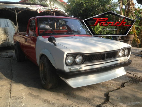 秋月 620 Truck Hakosuka C10 Skyline Conversion With Louvered hood