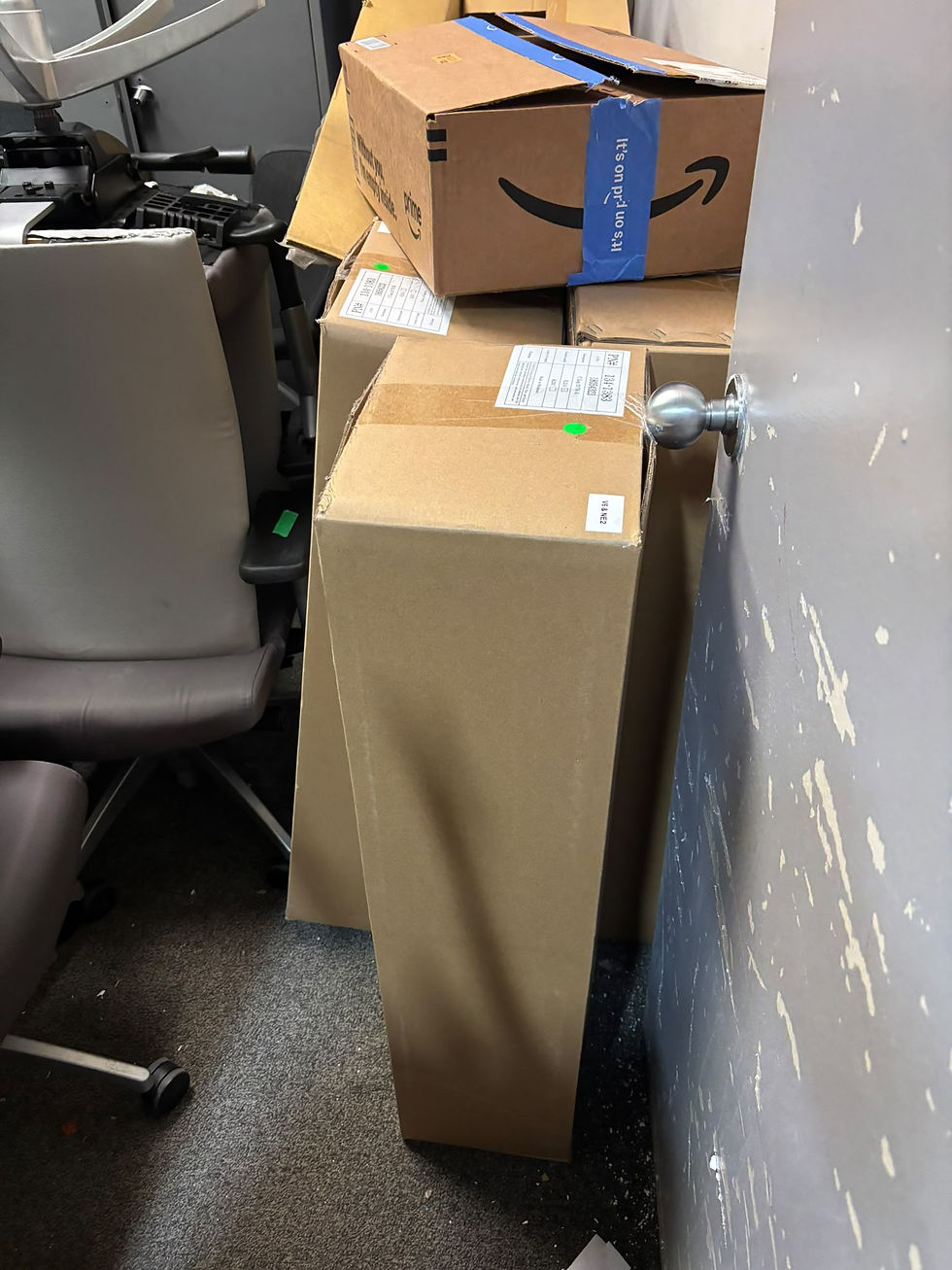 Thumbnail: Haworth Upside Sit-Stand Desk-Brand New Base(3)