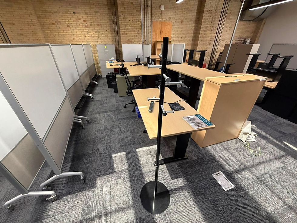 Thumbnail: Global Manual Height Adjustable Table(8)