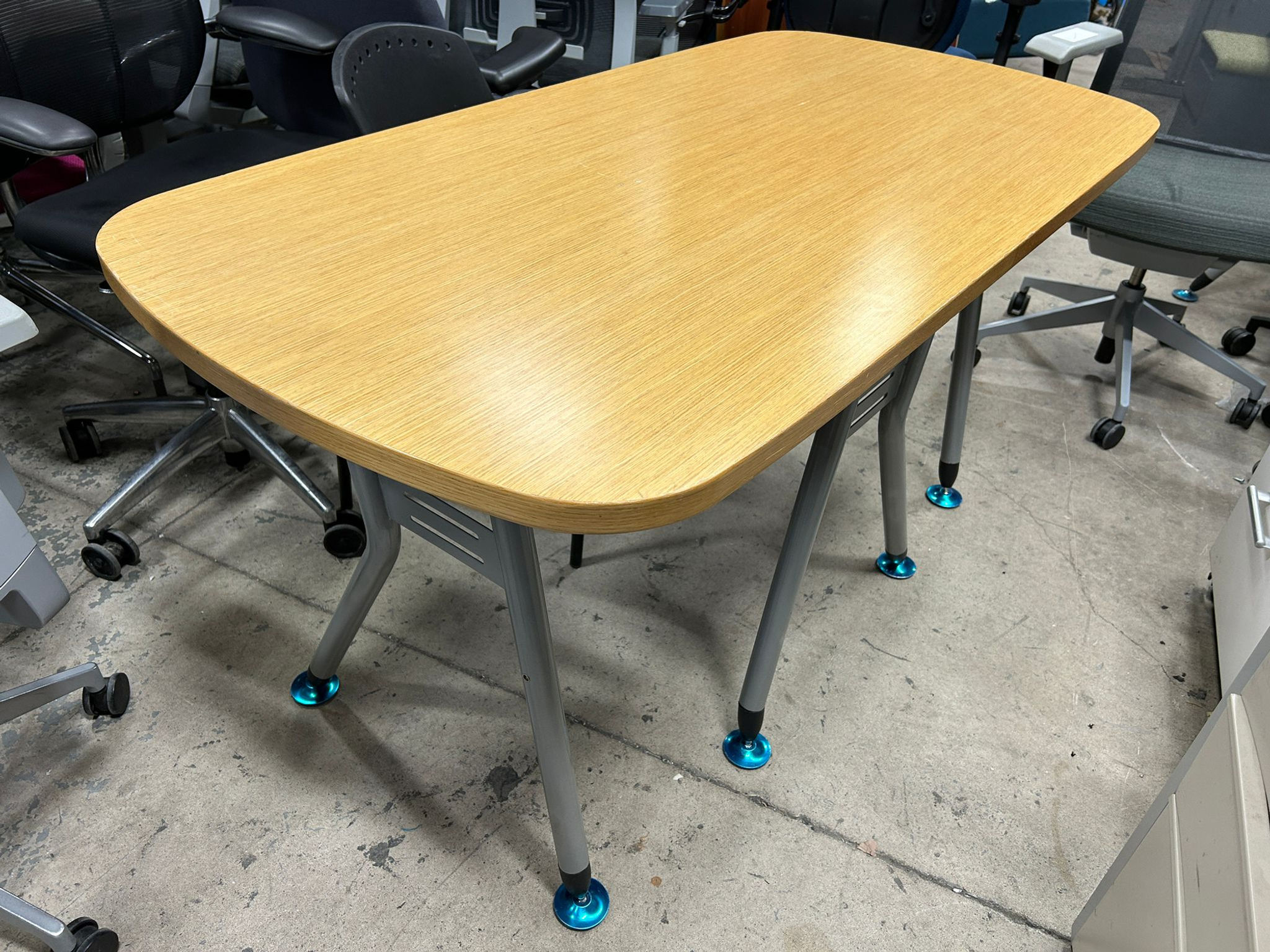 Knoll Straight Desk(20)