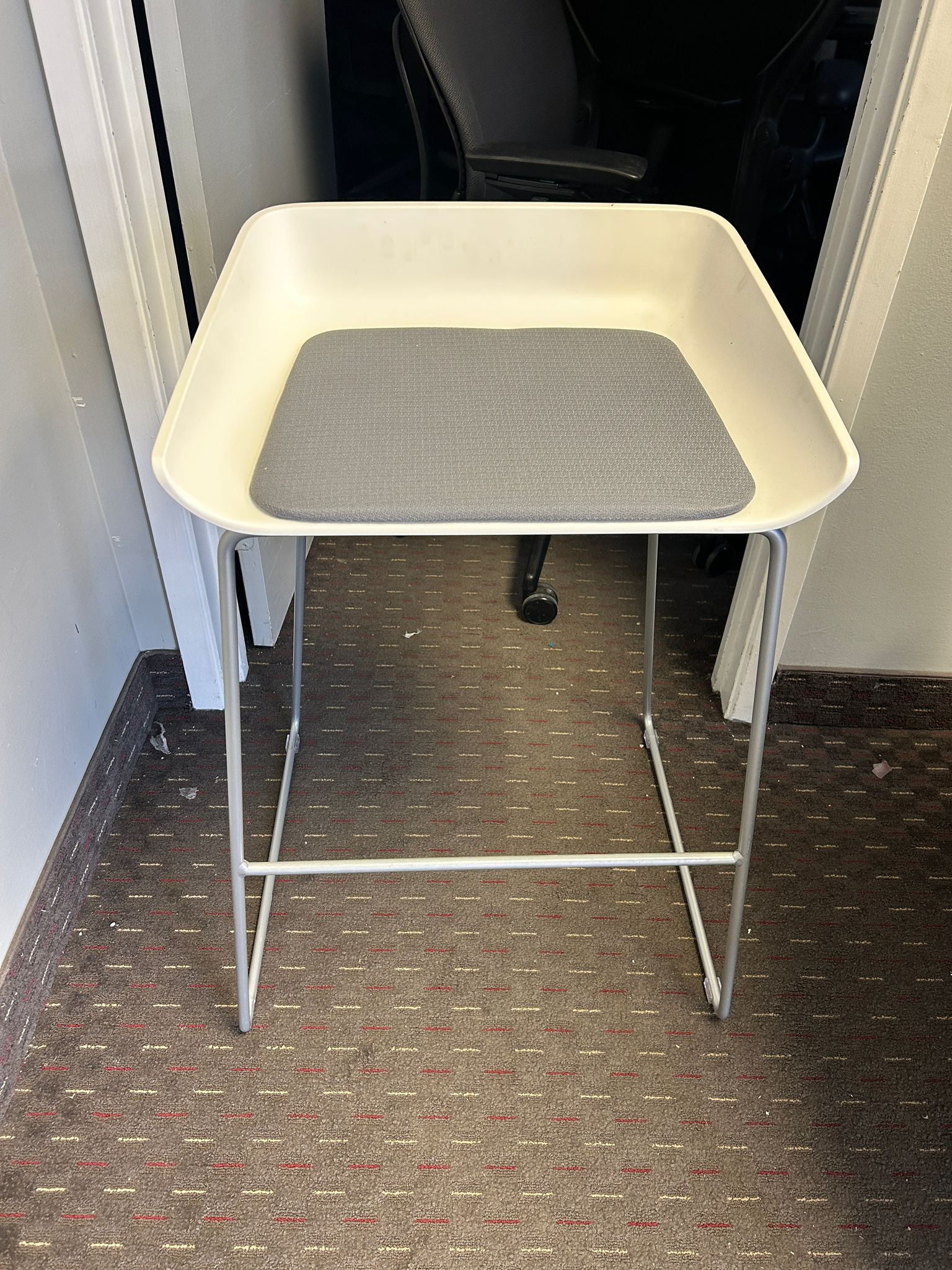 Steelcase Scoop Bar Height Stool(20)