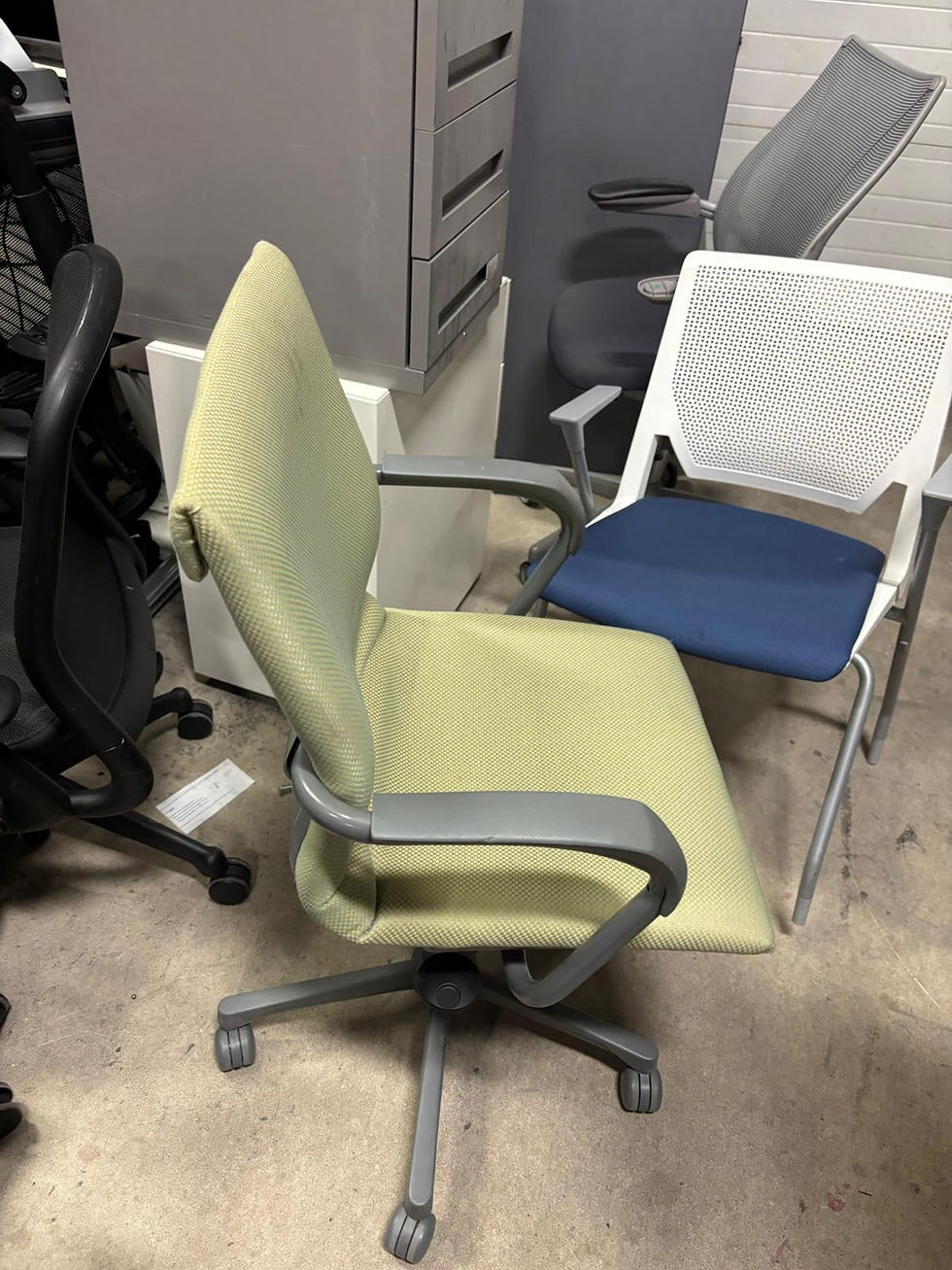 Thumbnail: Steelcase Protege Chair(2)