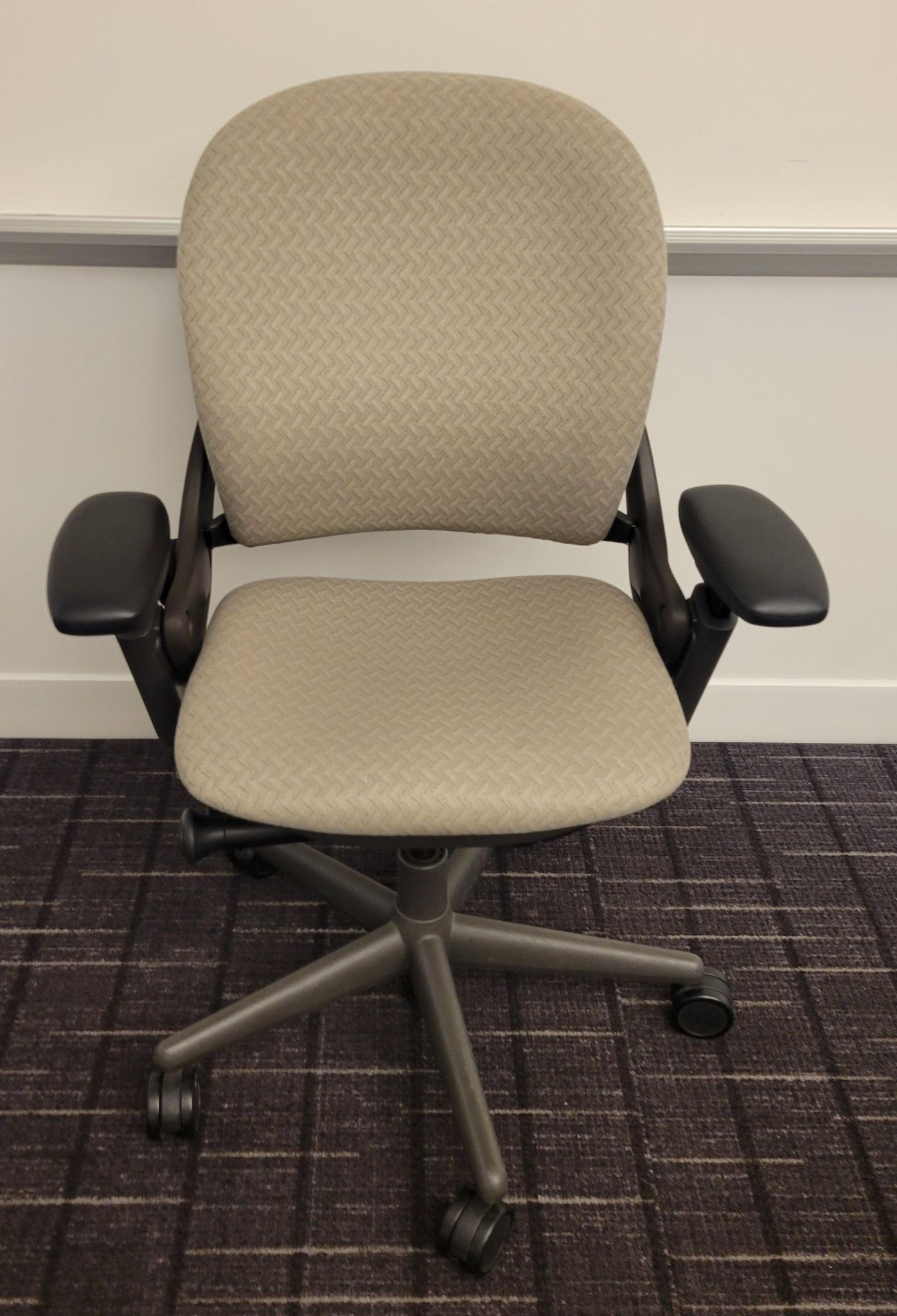 Steelcase Leap V1 Chair - Ufficio Furniture