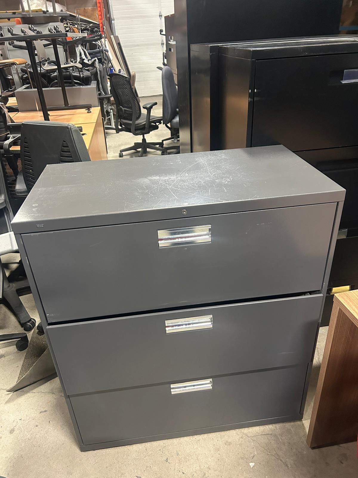 HON 3 Drawer Filing Cabinet(1)