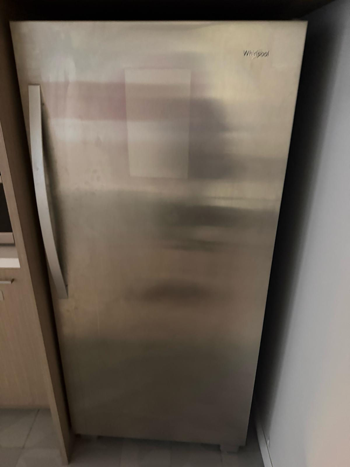 Whirlpool WSR57R18DM All-Refrigerator(2)