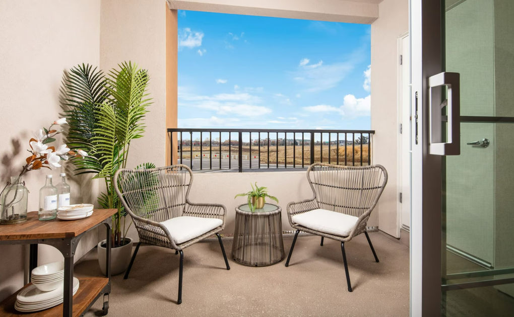 Homecoming at Creekside Patio Model