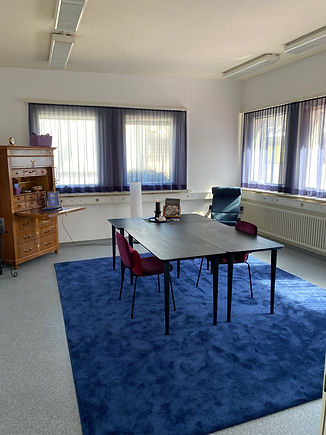 Praxis Ines Grauwiler, Kartenlegerin Trance Medium Läufelfingen