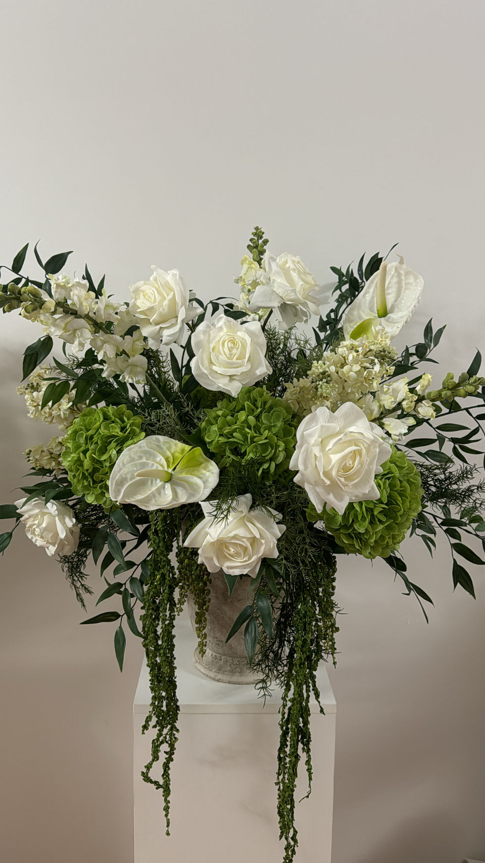 Keeping it timeless with soft white ceremony florals.