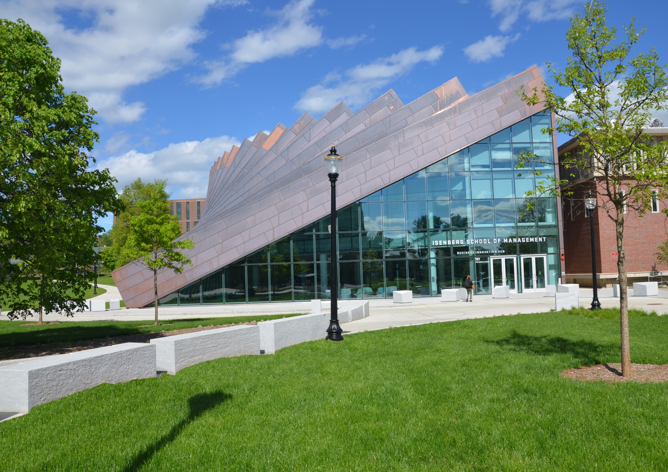 UMass Amherst ISOM | Massachusetts | Towers|Golde