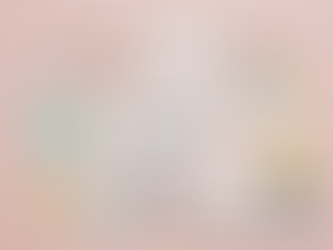 טעויות נפוצות בעיצוב לוגו – סטודיו יוצר סקיצות לוגו לעסק קטן.