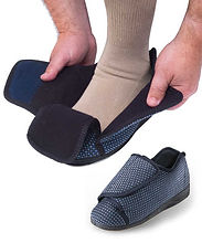 Slippers for swollen feet or arthritic fingers