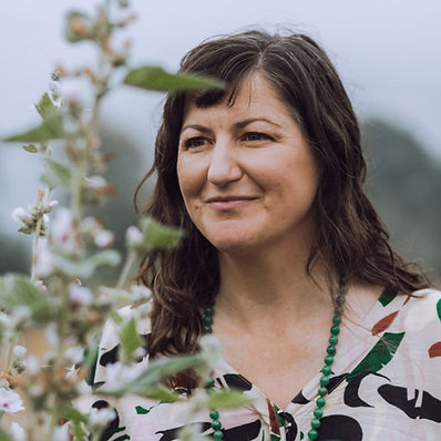 Belle, Herbalist and Illustrator at Heartfelt Herbs