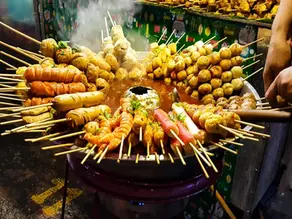 35. Phuket: nightlife, snack et street food