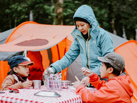 The Intentional Lifestyle for the Modern Families: Simple Living, Budget Travel & Financial Freedom