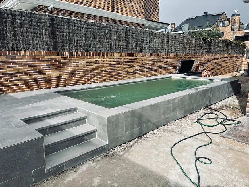 Obra de Piscina unidad de obra a medida en Madrid