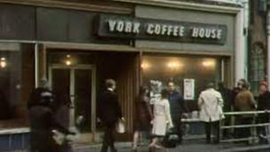 VOCÊ SABIA? EM 1973 UMA CASA VIKING FOI ENCONTRADA EMBAIXO DE UMA CAFETERIA NA INGLATERRA