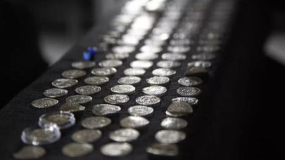 MOEDAS ENCONTRADAS NA POLÔNIA PODEM TER SIDO UM RESGATE PAGO AOS VIKINGS