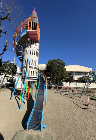 ロケット公園へ！ななこ先生投稿