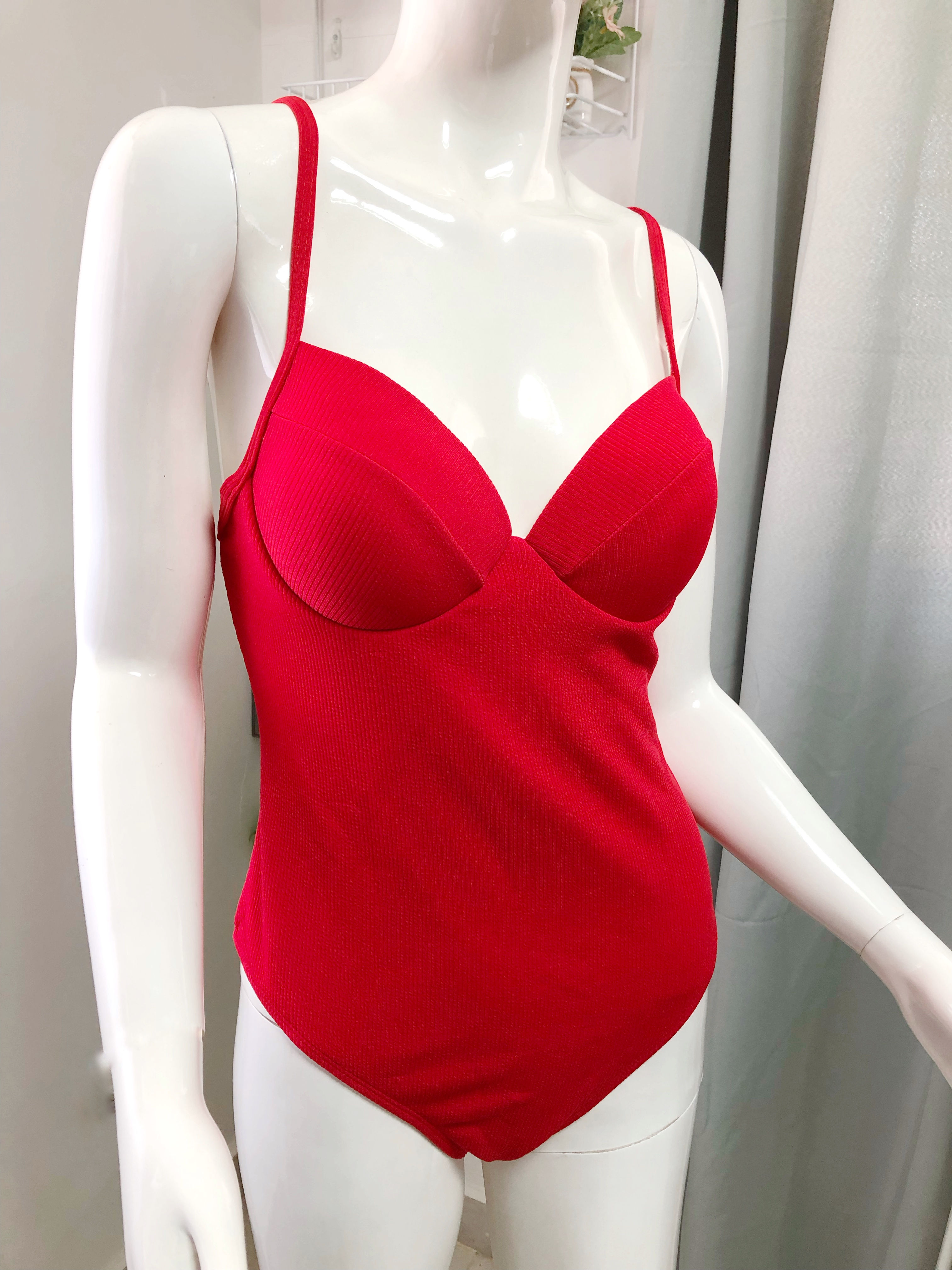 Traje de baño entero rojo