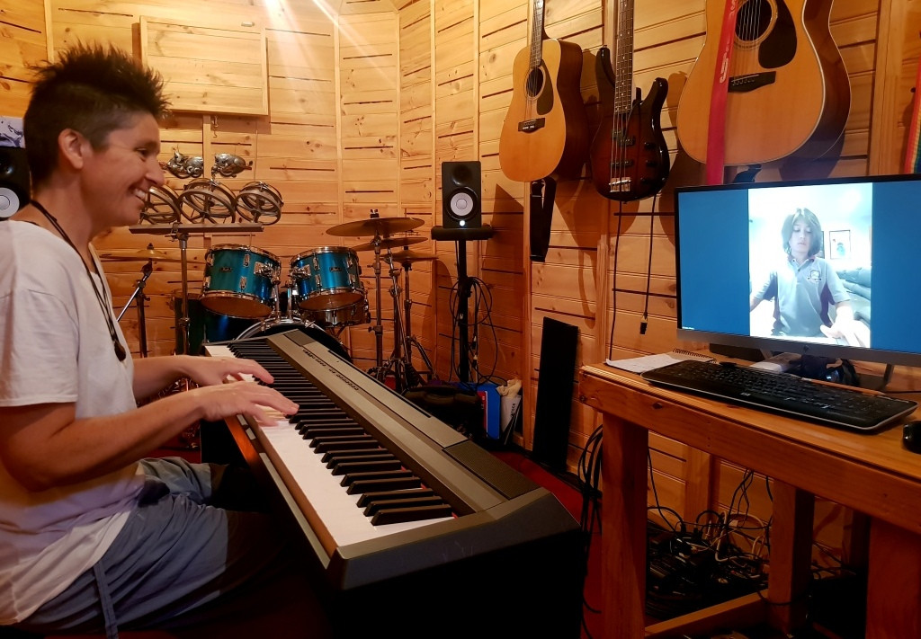 Piano Vocal Guitar Drums Ukulele & Song Writing Lessons Online at