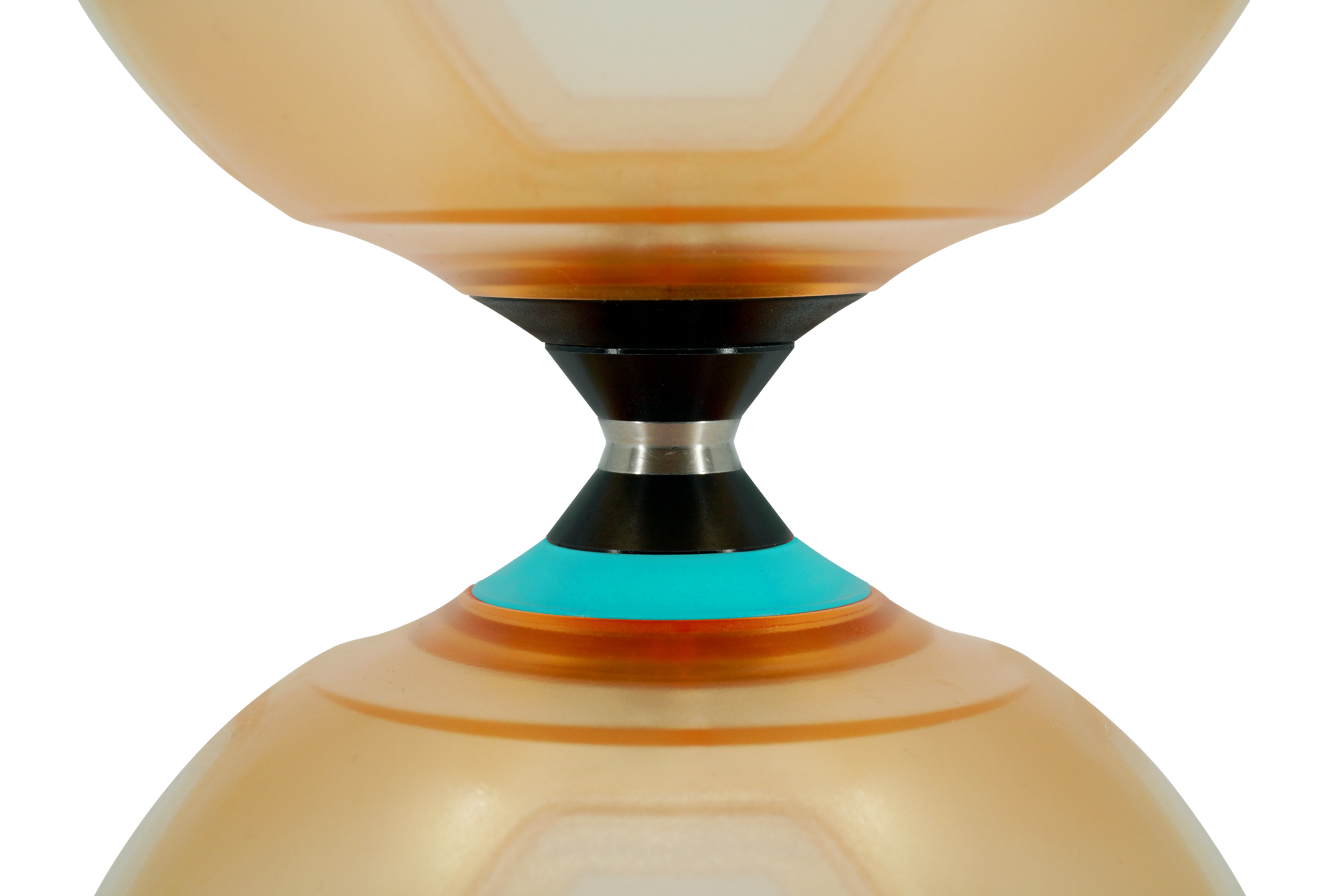 Sundia falcon gold quintuple bearing diabolo axle close up