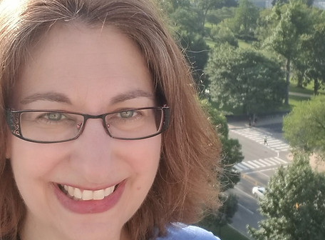 headshotjuly19 (2)_edited.jpg