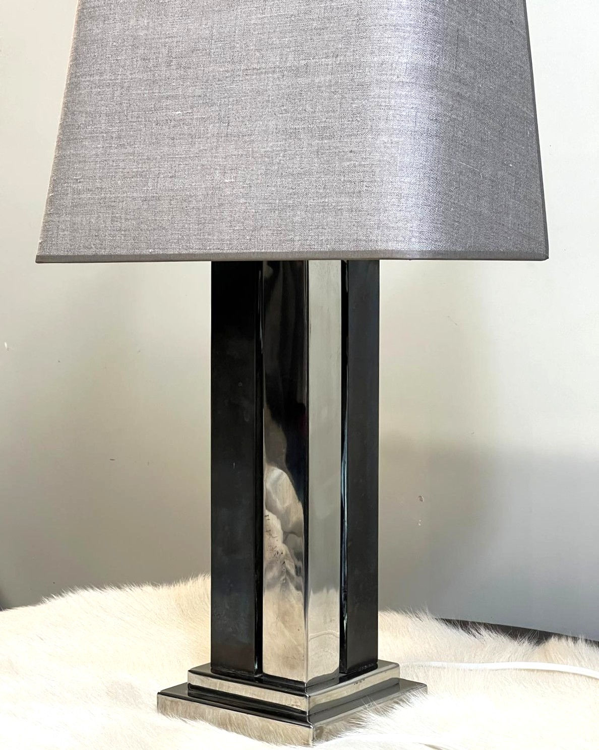 ART DECO REVIVAL / MODERNIST TABLE LAMP (1970–1980)