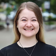 Emma Estrella_headshot.jpg