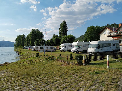 Direkt am Ufer des Rheines campen, das könnt ihr bei uns machen. Green Camping am Rhein liegt im Mittelrheintal gleich neben Koblenz und dem Deutschen Eck.