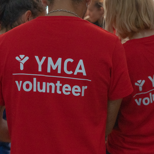 t-shirt voluntário YMCA em Portugal