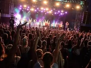     Ten Sing nos 50 anos da YMCA Europe