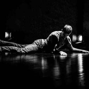 “Trust” ConTrust Collective _Compagnia Italia Spazio Teatrale T.off