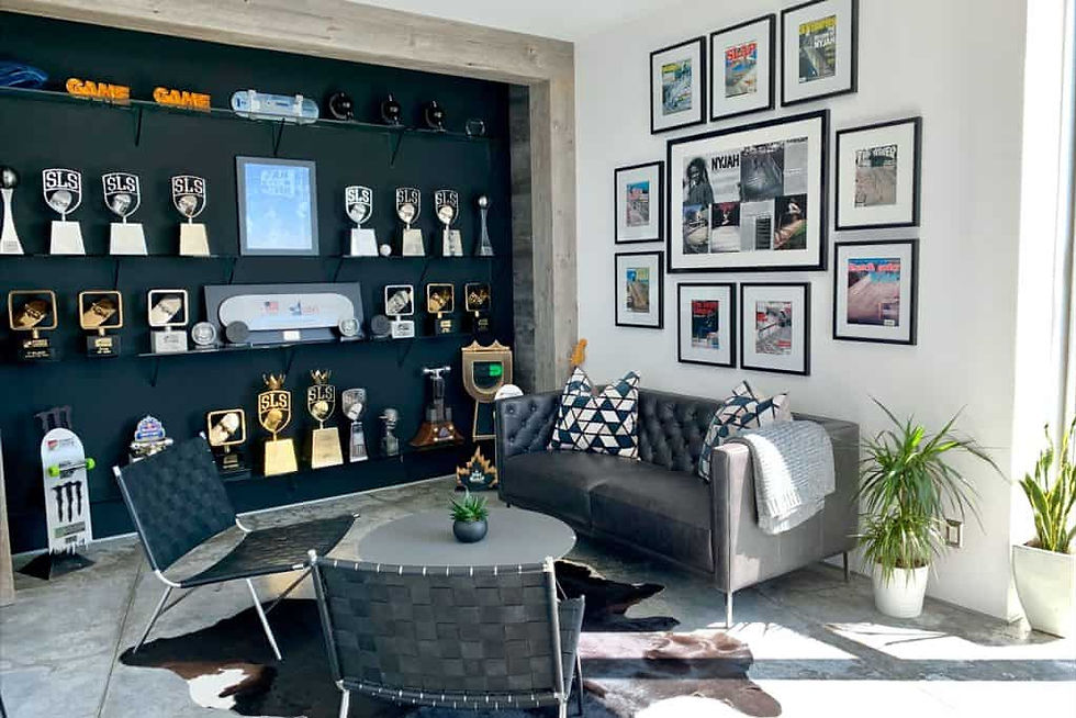 A thousand silent walls