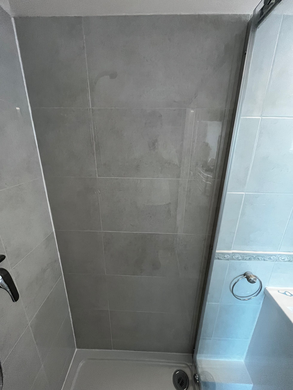porcelain tiles in Leighton buzzard